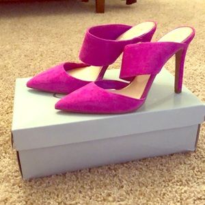 Pink Jessica Simpson pumps